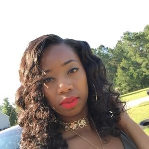 Meet your Posher, Tunisha